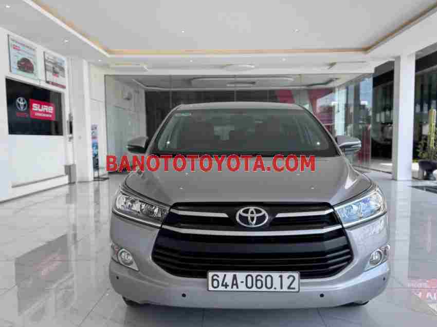 Cần bán xe Toyota Innova 2.0E 2018 Số tay màu Bạc