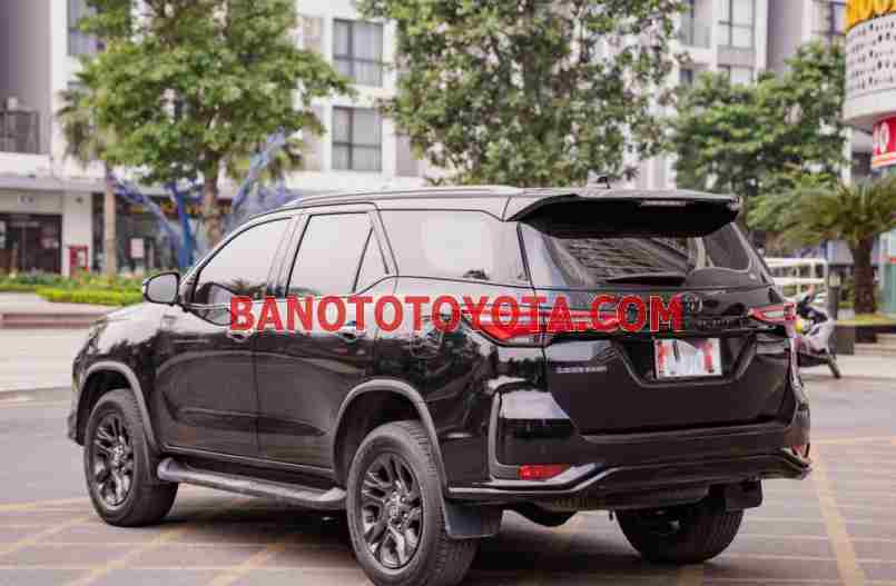 Cần bán xe Toyota Fortuner 2.4G 4x2 AT Legender 2021 Số tự động màu Đen