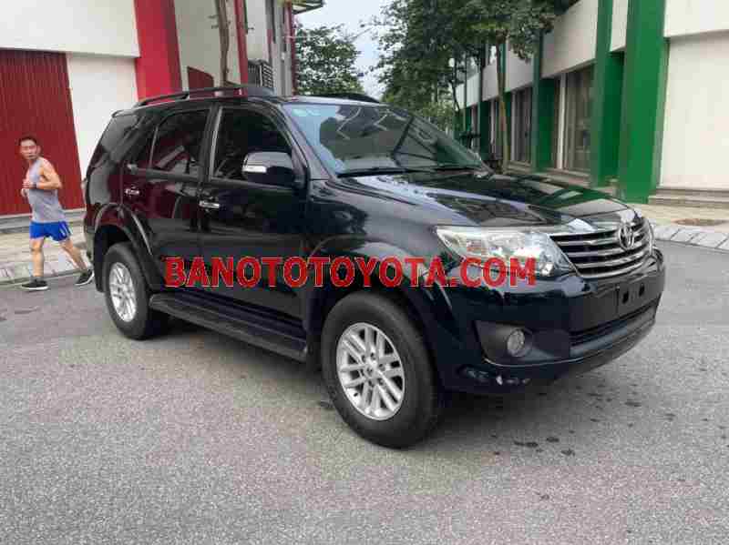 Xe Toyota Fortuner 2.7V 4x2 AT đời 2014 đẹp bán gấp