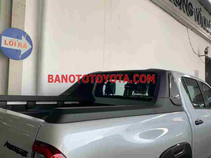 Toyota Hilux Adventure 2.8L 4x4 AT 2024 Trắng