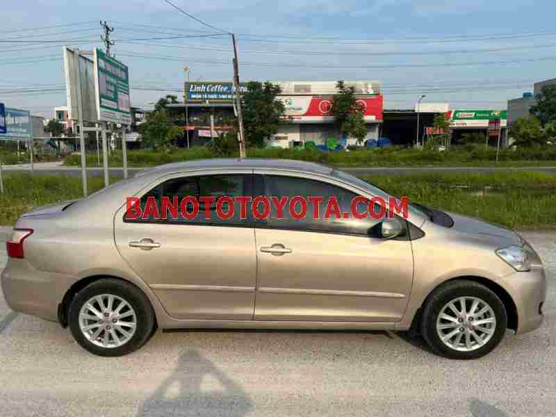 Cần bán gấp xe Toyota Vios Limo 2012 màu Vàng