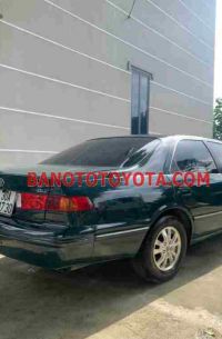 Cần bán xe Toyota Camry GLi 2.2 màu Xanh 2001