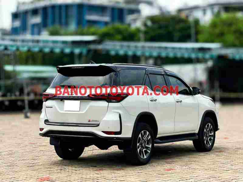 Toyota Fortuner 2.4G 4x2 AT Legender năm 2020 cần bán