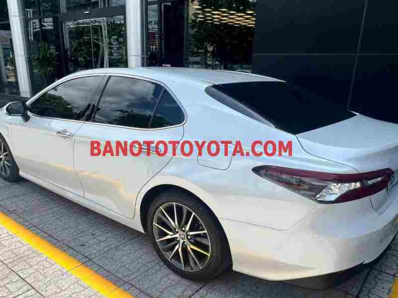 Toyota Camry 2.0Q 2022 giá cực tốt