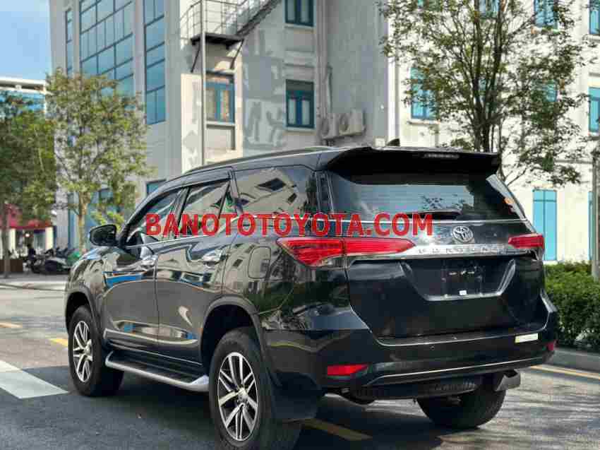 Cần bán gấp xe Toyota Fortuner 2.7V 4x4 AT năm 2019, màu Đen, Số tự động