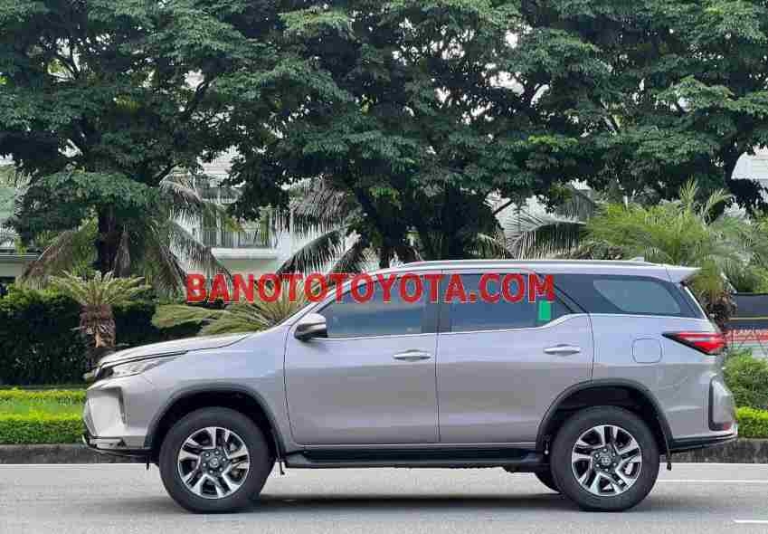 Cần bán Toyota Fortuner Legender 2.8L 4x4 AT Máy dầu 2022 màu Xám