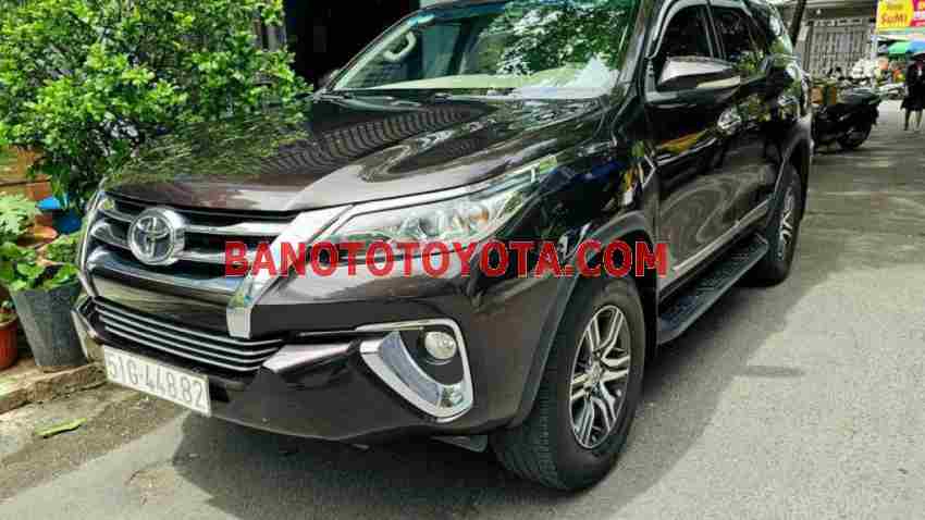 Cần bán gấp Toyota Fortuner 2.4G 4x2 MT 2017 - Xe đẹp - Giá tốt