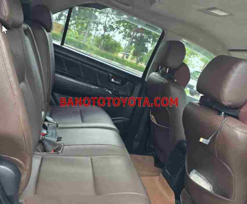 Cần bán xe Toyota Fortuner 2.7V 4x4 AT 2014 Số tự động màu Ghi