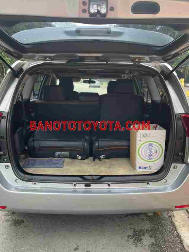 Bán xe Toyota Innova 2.0E sx 2018 - giá rẻ