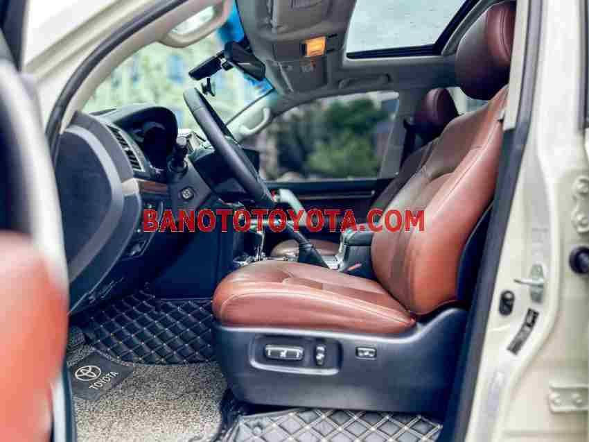 Bán xe Toyota Land Cruiser 4.6 V8 sx 2020 - giá rẻ