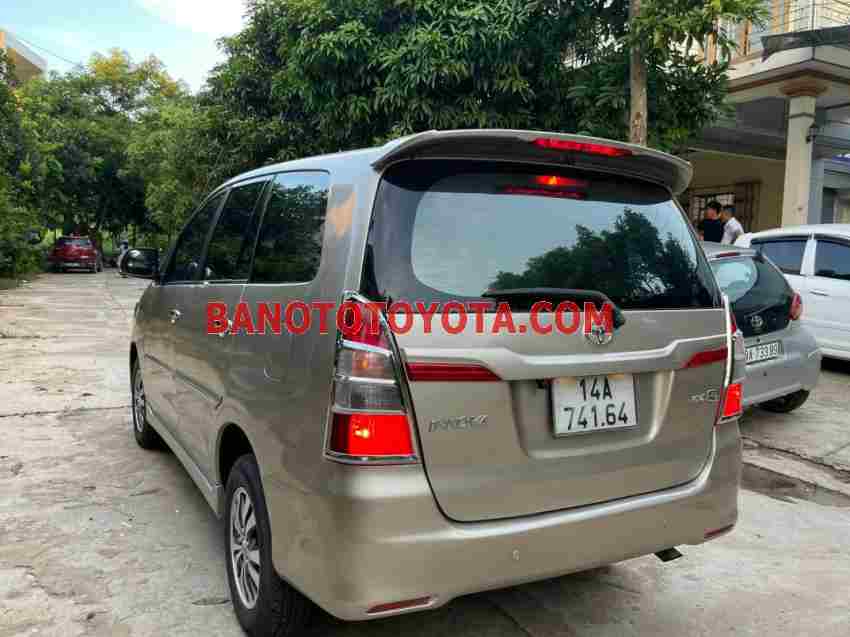 Cần bán xe Toyota Innova 2.0E đời 2016