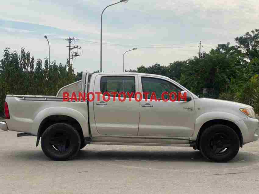 Cần bán xe Toyota Hilux 2.5L 4x4 MT 2007 Số tay