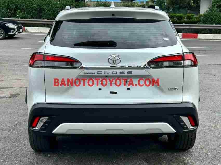 Cần bán gấp xe Toyota Corolla Cross 1.8V 2020 màu Trắng