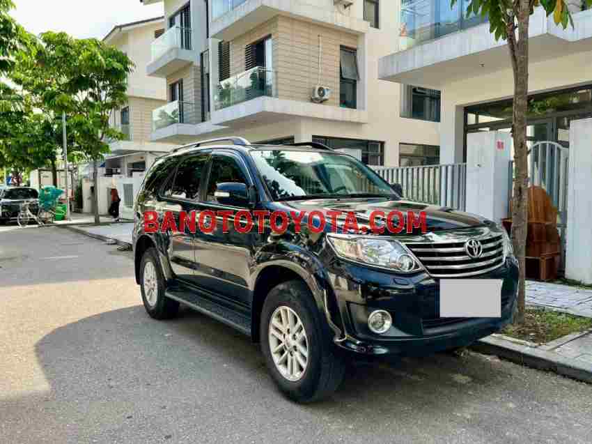 Cần bán xe Toyota Fortuner Số tự động 2015