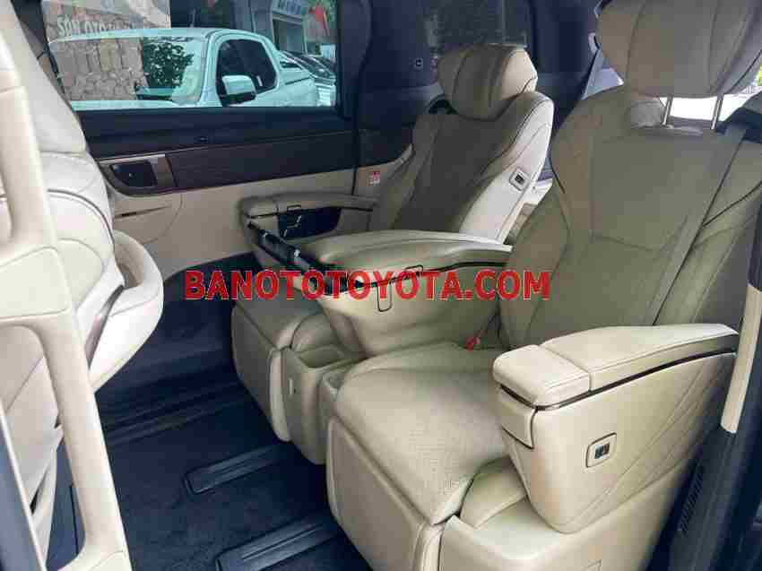 Cần bán xe Toyota Alphard HEV 2.5 AT màu Đen 2023