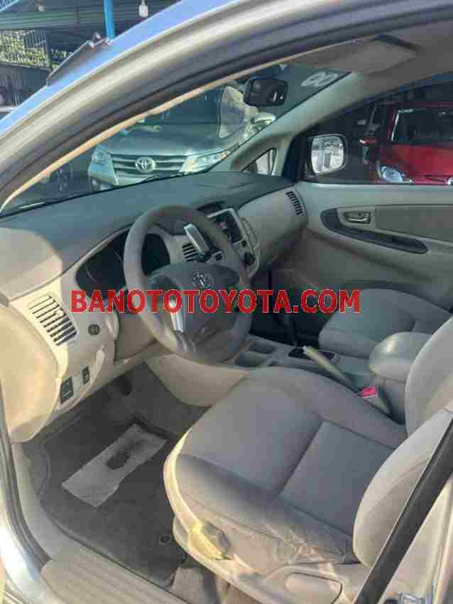 Cần bán gấp Toyota Innova 2.0G 2013 - Xe đẹp - Giá tốt