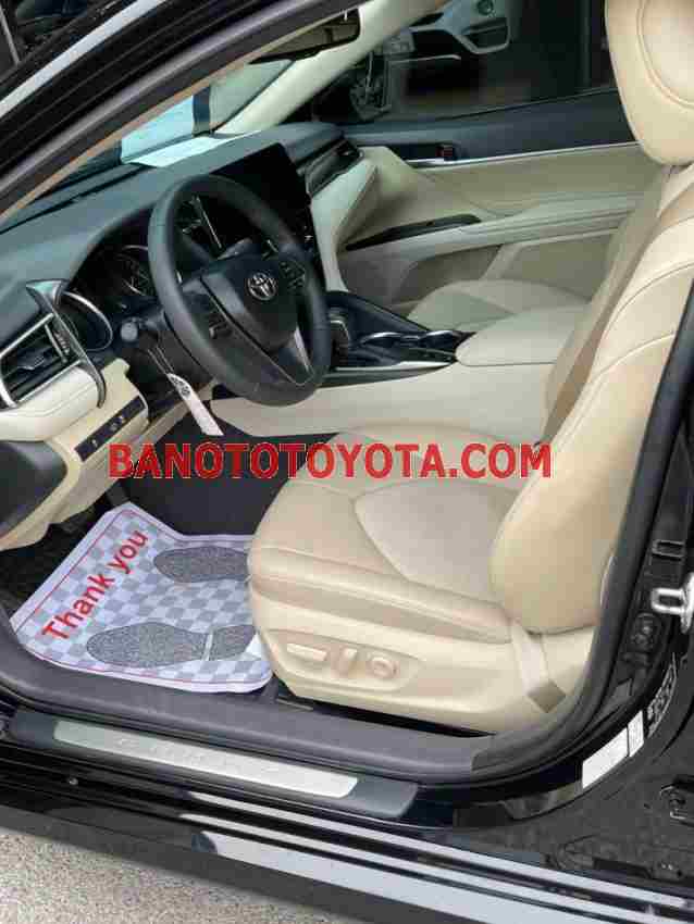 Cần bán gấp xe Toyota Camry 2.0G 2022 màu Đen