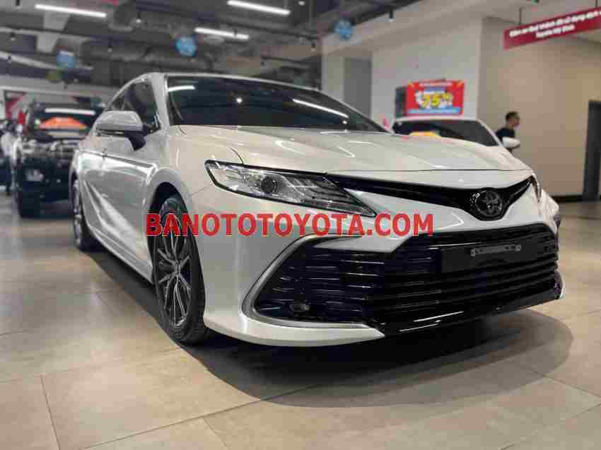 Cần bán Toyota Camry 2.0Q 2022, xe đẹp giá rẻ bất ngờ