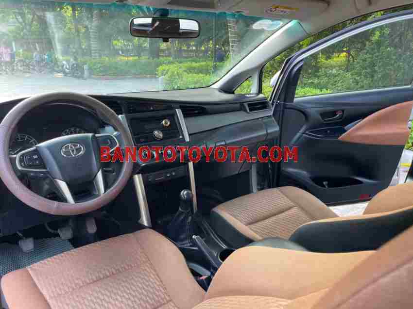 Toyota Innova 2.0E 2017 Số tay giá đẹp