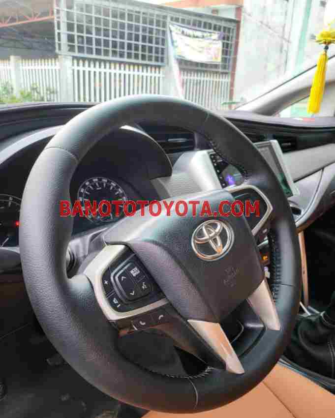 Cần bán Toyota Innova 2.0E 2018, xe đẹp giá rẻ bất ngờ