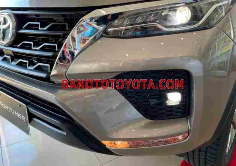 Toyota Fortuner 2.7L 4x2 AT 2024  Số tự động, GIÁ GIẬT MÌNH