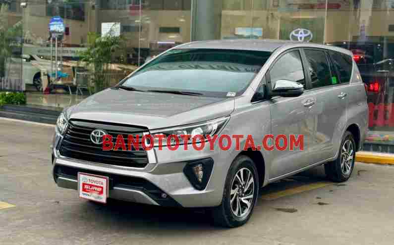 Cần bán xe Toyota Innova G 2.0 AT năm 2023 màu Đồng cực đẹp