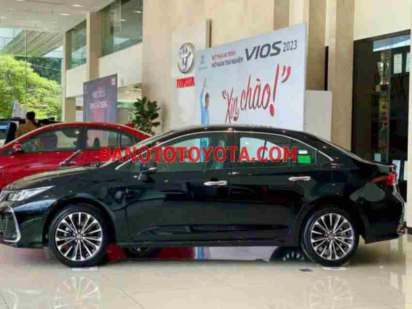 Bán Toyota Corolla altis 1.8V năm 2024 đẹp xuất sắc