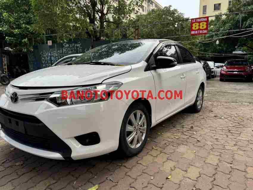 Cần bán gấp xe Toyota Vios 1.5E CVT 2017 màu Trắng