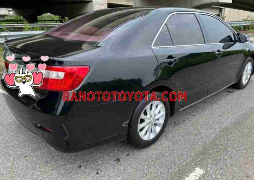 Cần bán xe Toyota Camry 2.0E đời 2013