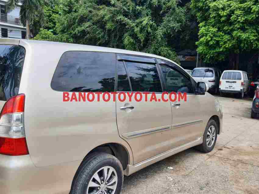 Cần bán Toyota Innova 2.0E 2016 xe đẹp