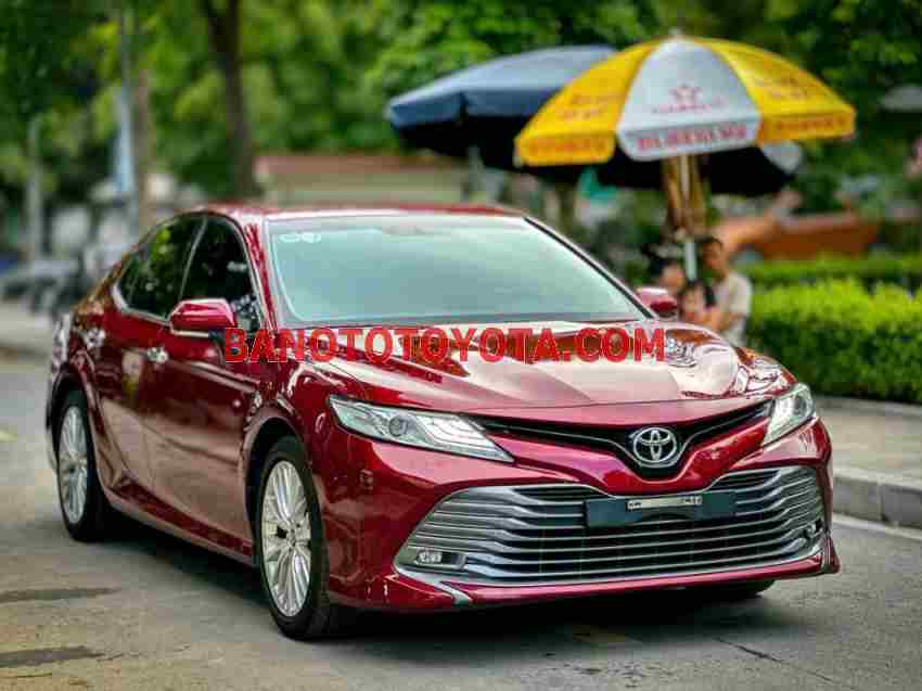 Cần bán xe Toyota Camry 2.5Q năm 2020 màu Đỏ cực đẹp