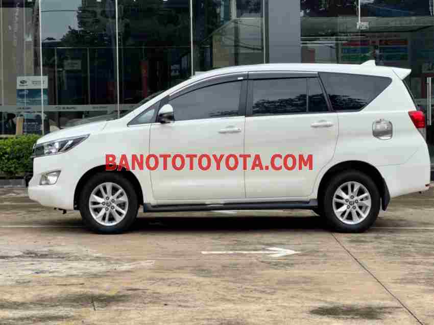 Cần bán xe Toyota Innova 2.0E đời 2020