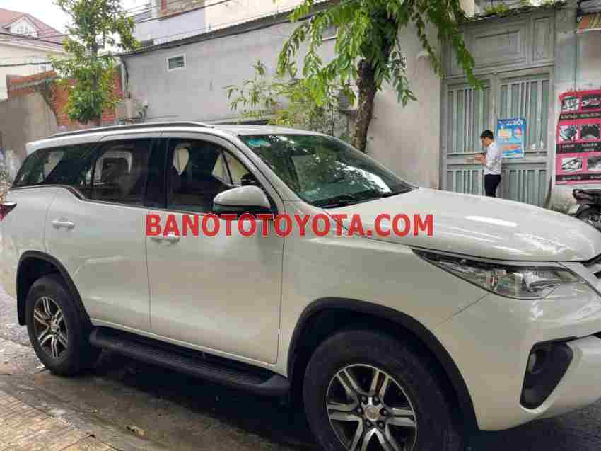 Cần bán gấp Toyota Fortuner 2.4G 4x2 MT năm 2019 giá cực tốt