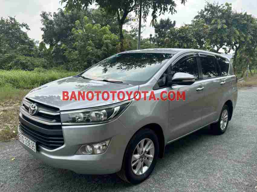 Toyota Innova 2.0E 2017 Số tay giá đẹp