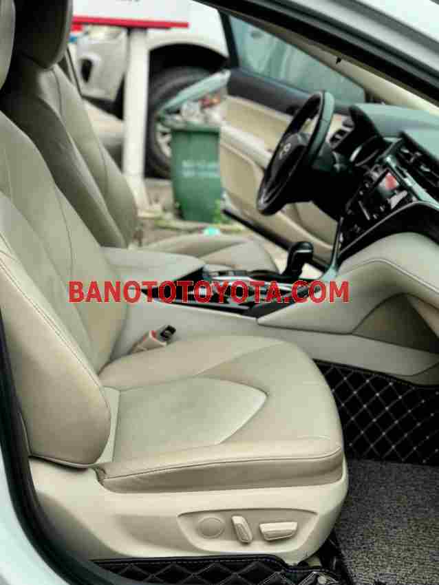 Toyota Camry 2.0G 2019 Máy xăng đẹp long lanh