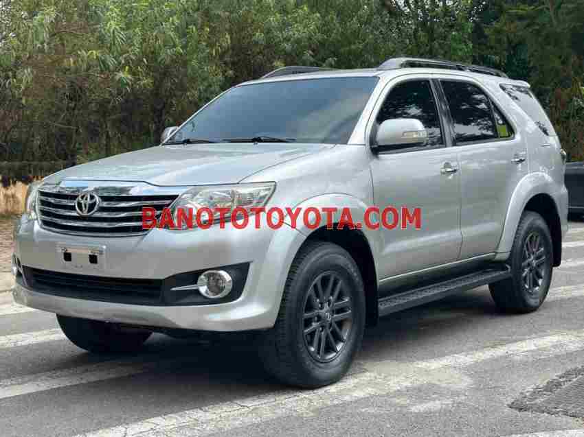 Bán xe Toyota Fortuner 2.7V 4x2 AT đời 2015 - Giá tốt