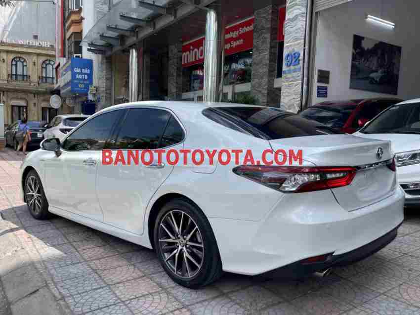 Toyota Camry 2.5HV năm 2021 cần bán