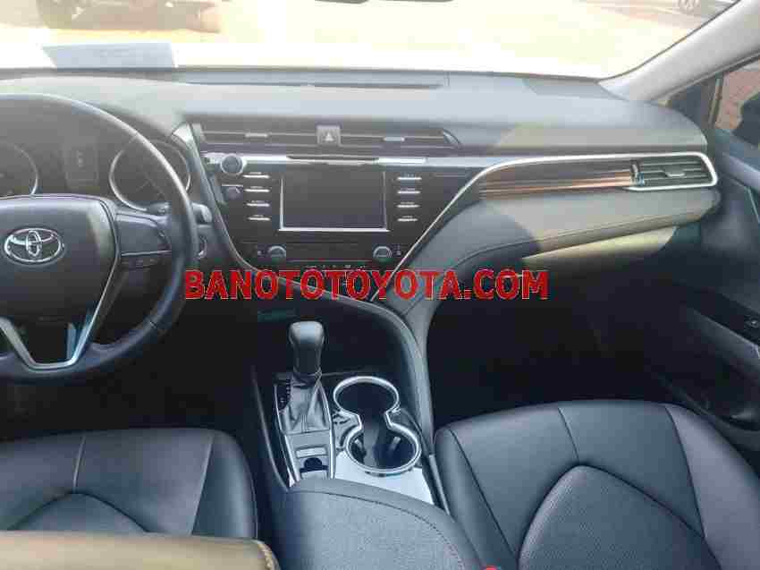 Cần bán Toyota Camry 2.0G 2020, xe đẹp giá rẻ bất ngờ