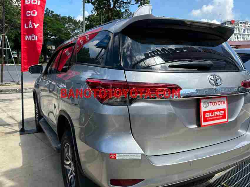 Toyota Fortuner 2.7V 4x2 AT 2017 giá cực tốt