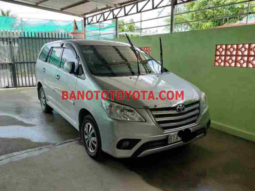 Cần bán Toyota Innova 2.0E 2016, xe đẹp giá rẻ bất ngờ