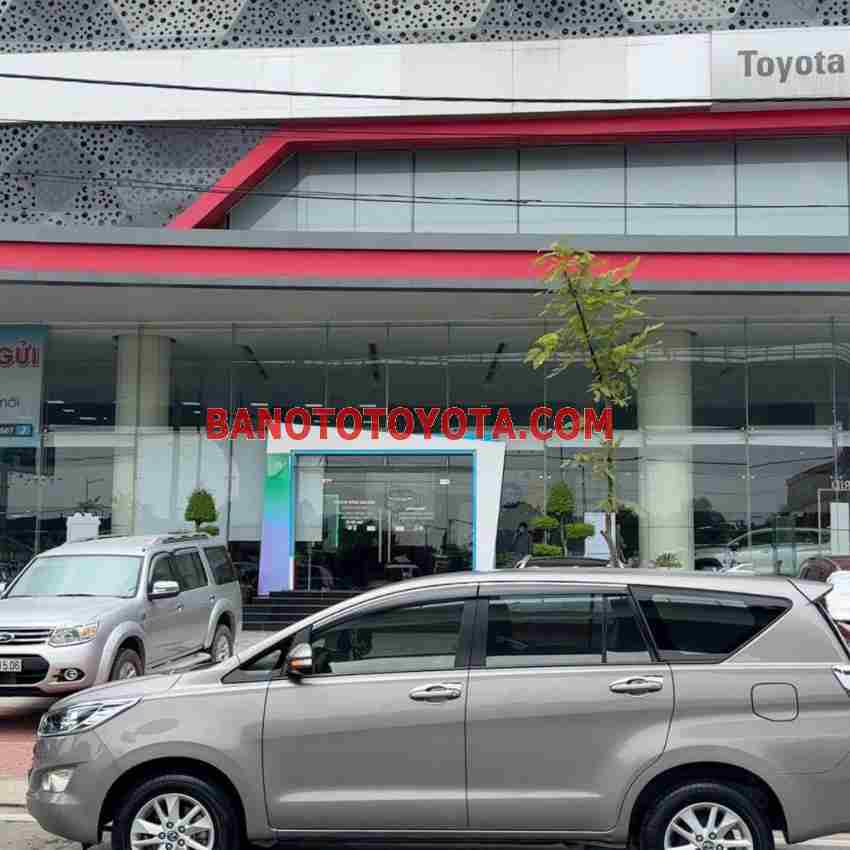 Toyota Innova 2.0G 2017 Máy xăng, xe đẹp