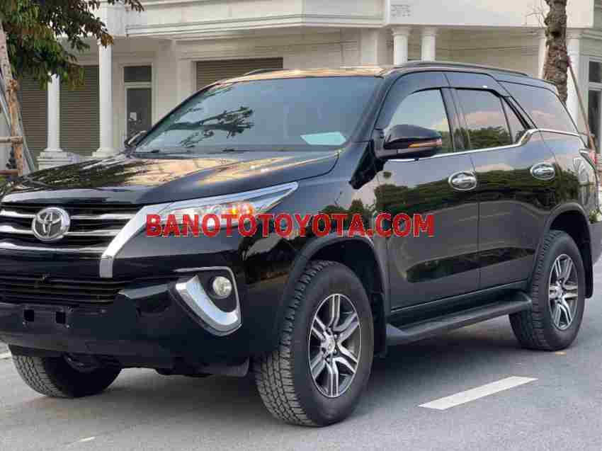 Bán Toyota Fortuner 2.7V 4x2 AT, màu Đen, Máy xăng, 2019