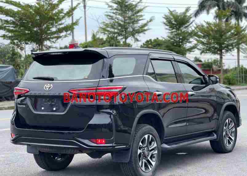 Toyota Fortuner 2.4G 4x2 AT Legender 2021 Số tự động cực đẹp!