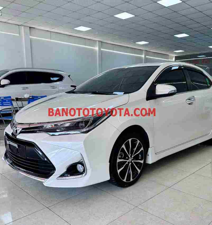 Cần bán gấp xe Toyota Corolla altis 1.8G AT năm 2021, màu Trắng, Số tự động