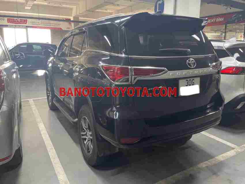 Cần bán nhanh Toyota Fortuner 2.4G 4x2 MT 2020 cực đẹp