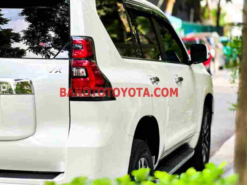 Cần bán gấp xe Toyota Prado VX 2.7L năm 2021, màu Trắng, Số tự động