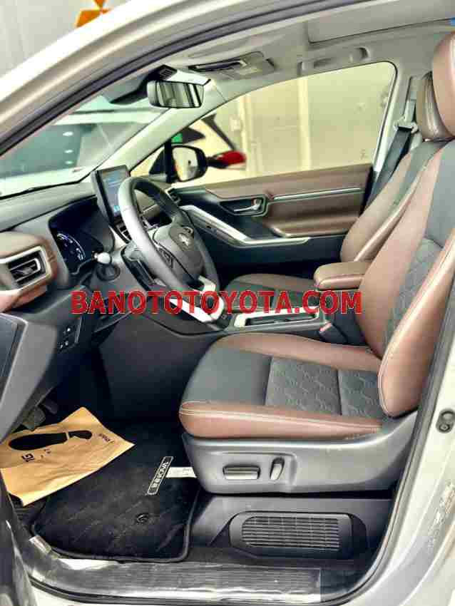 Cần bán gấp Toyota Innova Cross HEV 2.0 CVT năm 2024 giá cực tốt