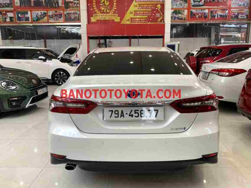 Cần bán gấp xe Toyota Camry 2.5HV 2023 màu Trắng