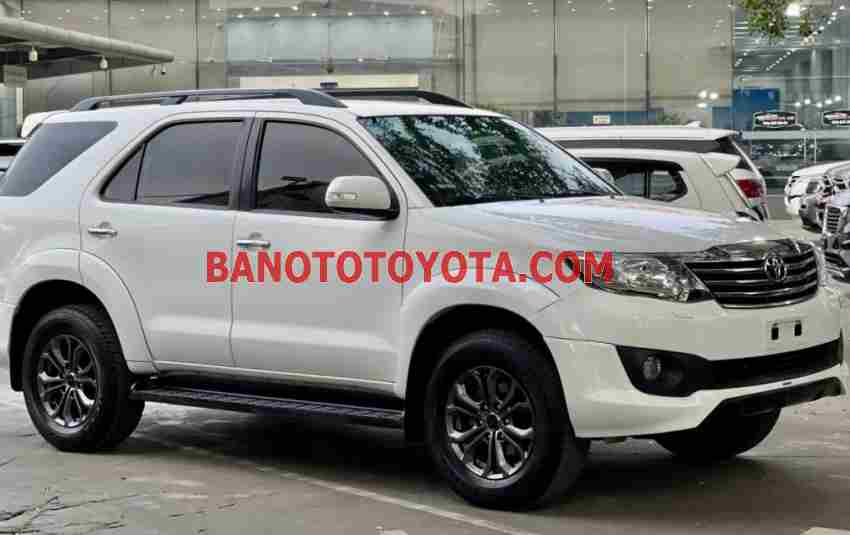 Cần bán gấp Toyota Fortuner TRD Sportivo 4x4 AT đời 2015, màu Trắng