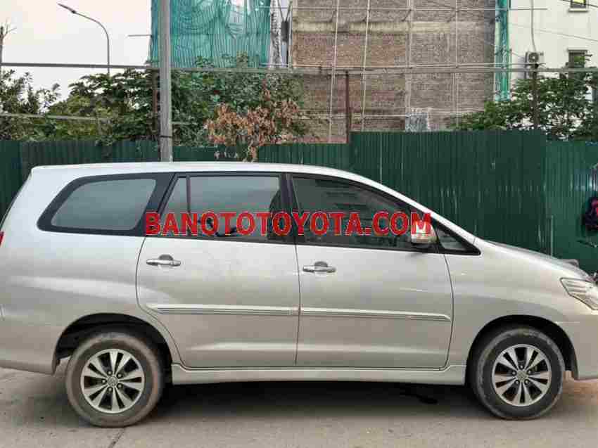 Cần bán xe Toyota Innova 2.0G 2016 Số tự động